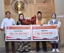 Easy Shopping Dukung UMKM Beri Modal Usaha Pemilik Toko dan Pedagang Mie Ayam
