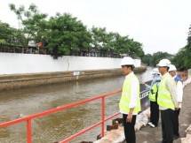 Presiden Jokowi Tinjau Pembangunan Sodetan Kali Ciliwung ke Kanal Banjir Timur