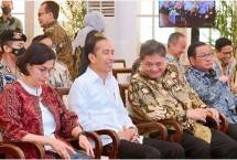 Menteri Koordinator Bidang Perekonomian Airlangga Hartarto pada acara Pembukaan Rakornas Transisi Penanganan Covid-19 dan Pemulihan Ekonomi Nasional (PC-PEN), yang digelar di Gedung AA Maramis, Kementerian Keuangan, Jakarta, pada Kamis, 26 Januari 2023.