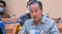 Menteri Perindustrian Agus Gumiwang Kartasasmita
