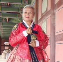 Artis Senior Yati Surachman 