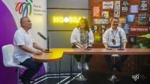 Pengurus AAJI menampilkan Podcast untuk literasi