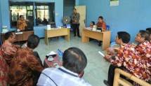 Puspayoga saat melakukan kunjungan kerja ke Koperasi Simpan Pinjam Patuh Angen di Desa Lendang Batu, Kayangan, Kabupaten Lombok Utara, Nusa Tenggara Barat, Sabtu (16/9).