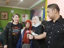 Ratna Listy, Panglima Langit bersama Eni dan Ibundanya Sri Samsiati saat menghadiri Halal Bihalal Keluarga Besar Sobat Mata Langit
