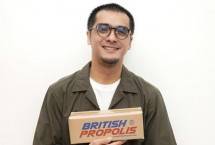 Ricky Harun bagikan emas dan British Propolis dari BP Group.