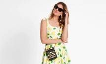 Temukan Awning Stripes, Beach Blanket Plaids dan Tropical Floral Pada Koleksi Musim Panas 2023 Dari Kate Spade New York
