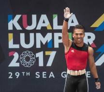 DENI, ATLET ANGKAT BESI TERNAMA INDONESIA LUNCURKAN ARJUNA WEIGHTLIFTING ACADEMY (AWA)