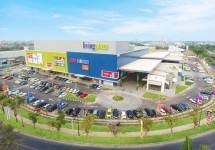 Living Plaza Jababeka di Kawasan Industri Jababeka