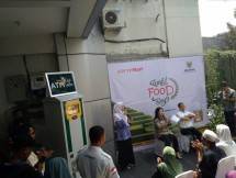 BAZNAS dan LotteMart Salurkan Bantuan Pangan Lewat ATM Beras