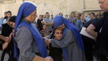 Miris! Tentara Israel Tembak Mati Ibu-Anak yang Beribadat di Gereja Gaza