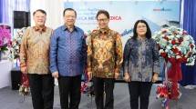 Menteri Kesehatan Budi Gunadi Sadikin saat meresmikan fasilitas industri alat kesehatan Dexa Group