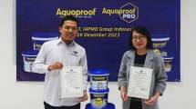 Penyerahan sertifikat SNI untuk Aquaproof dan Aquaproof Pro