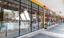 Kanmo Buka Dua Outlet Adidas Premium di Karawang
