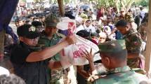Gerak Bareng Community asal Indonesia salurkan bantuan Rohingya di Bangladesh. 