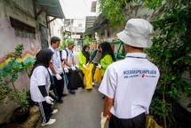 Save the Children dan Child Campaigner Jakarta Inisiasi Aksi Bersih dan Pilah Plastik di Sunter Jaya dan Sunter Agung. 