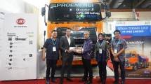 Serah terima unit UD Trucks Quester