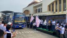 Direksi Gobel, Menteri Tenaga Kerja dan Serikat pekerja melepas pemudik