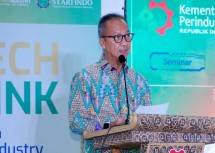 Menperin Agus Gumiwang Kartasasmita