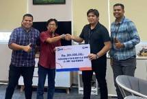 BRI insurance saat menyerahkan klaim asuransi alat berat
