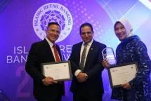 SEVP Retail Banking Niken Andonowarih paling kanan. (Foto ist)