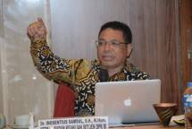 Kepala Badan Keahlian (BK) DPR RI Inosentius Samsul 