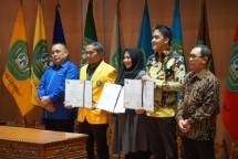 Penandatangan Nota Kesepahaman Universitas Mulawarman dengan yang lainnya