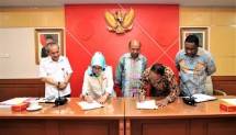Kementerian Koperasi dan UKM mengalokasikan dana kredit usaha rakyat (KUR) sebesar Rp 10 miliar kepada Koperasi Simpan Pinjam (KSP), Koperasi Kredit (Kopdit) Obor Mas. 