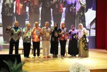 Para pembicara Seminar Nasional &ldquo;Membangun Keluarga Literat&rdquo; yang digelar oleh Gerakan Pembudayaan Minat Baca (GPMB), Senin (7/10/2024).