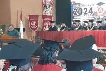 STIE Indonesia Banking School Gelar Wisuda XVII 2024