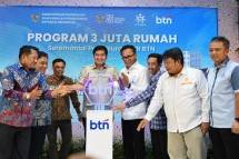 Pada Kamis (12/12/2024), BTN menggelar akad KPR massal di Serang dalam rangka menyukseskan Program 3 Juta Rumah yang menjadi bagian dalam rangkaian HUT ke-48 KPR. Pada acara tersebut Kementerian BUMN dan BTN mendapatkan apresiasi dari Kementerian Perumahan dan Kawasan Permukiman karena mampu menyalurkan KPR ke segmen masyarakat berpenghasilan rendah termasuk para pedagang.