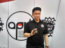 Rhomedal Kepala Humas Asosiasi Personal Vaporizer Indonesia (APVI)