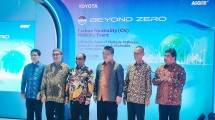 Dirjen ILMATE Kemenperin, Setia Diarta bersama jajaran direksi Toyota saat membuka gelaran Beyond Zero: Mobilitas untuk Netralitas Karbon