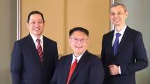 Direksi PT Medela Potentia: Edbert Orotodan, Krestijanto Pandji, Wimala Widjaja (Ki-Ka)
