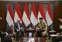 Bertemu Utusan Khusus Palestina, Menlu Sugiono Tegaskan Komitmen Indonesia untuk Palestina