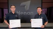 Henan Asset Head of Investments & Equity Ivan Chamdani (kiri) dan Director Markam Halim (kanan)