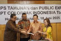 Direksi PT Colorpak Indonesia Tbk