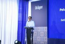 Wakil Menteri Perindustrian Faisol Riza pada acara peluncuran fasilitas produksi ventilator PT Drager Indonesia di Bekasi, Jawa Barat.