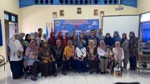 Dosen UNJ bersama guru-guru SMP 260 Jakarta, Kepulauan Seribu.