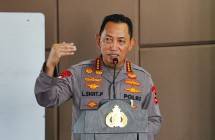 Kepala Kepolisian Republik Indonesia (Kapolri): Jendral Listyo Sigit Prabowo.