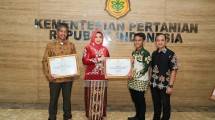 P4S Lembah Suhita Lampung dan P4S Djoyo Tani Bojonegoro Jawa Timur meraih penghargaan sebagai P4S teladan dari 20 teladan dari Kementerian Pertanian