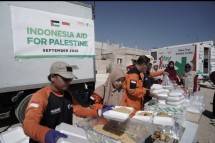 Caption: Pada hari Rabu (10/9/2022), tim Dompet Dhuafa hadir di pengungsian Amman, Yordania. Dompet Dhuafa menyalurkan bantuan logistik harian, pakaian hangat, dan selimut untuk menghadapi musim dingin