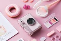 Fujifilm Hadirkan instax mini Evo 'GENTLE ROSE' untuk Pasar Indonesia