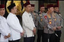 Ustaz Abdul Somad (UAS) saat memberikan ceramah keagamaan di Markas Besar Kepolisian Republik Indonesia (Mabes Polri), Jakarta Selatan, pada Jumat (26/9/2025).