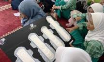 Unicharm dan Yayasan Lentera Anak Edukasi Ratusan Pelajar