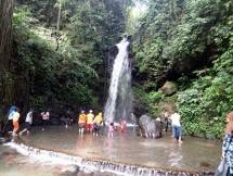 Berwisata ke Curug Putri Kuningan (Foto Dije)