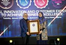 Dompet Dhuafa menerima penghargaan bergengsi yang diselenggarakan dalam ajang Conference & Awarding: Leveraging Digital Innovation and Customer Experience Approach to Achieve Business Excellence