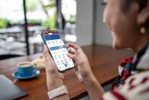 Nasabah bertransaksi menggunakan BRImo