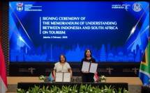 Penandatanganan Nota Kesepahaman (MoU) antara Menteri Pariwisata (Menpar) RI Widiyanti Putri Wardhana dan Menteri Pariwisata Afrika Selatan Patricia de Lille di Gedung Sapta Pesona, Jakarta, Kamis (5/2/2026).